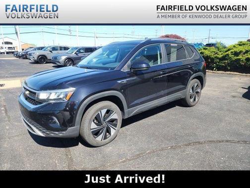 Deep Black 2024 Volkswagen Taos 1.5T SE