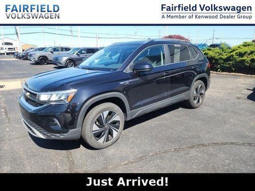 Deep Black 2024 Volkswagen Taos 1.5T SE