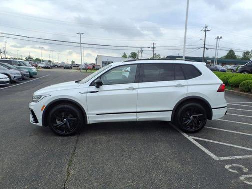 2024 Volkswagen Tiguan 2.0T SE R-Line Black 4MOTION