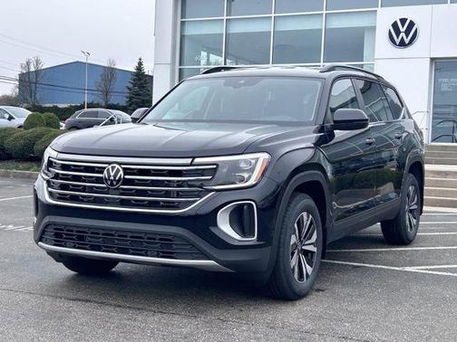 Deep Black Pearl 2026 Volkswagen Atlas 2.0T SE