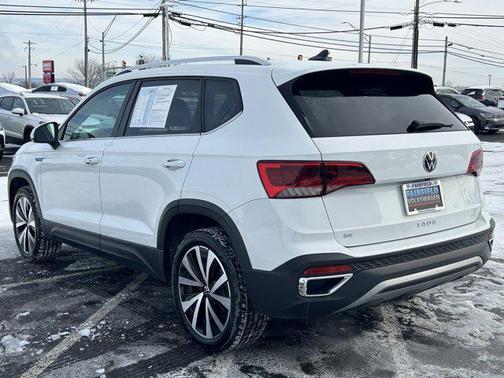 2024 Volkswagen Taos 1.5T SE