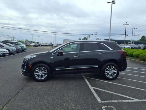 2022 Cadillac XT5 Premium Luxury
