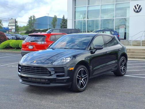 2021 Porsche Macan Base