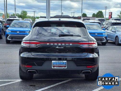 2021 Porsche Macan Base