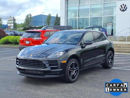 2021 Porsche Macan Base
