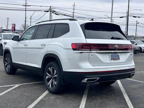 2026 Volkswagen Atlas 2.0T SE