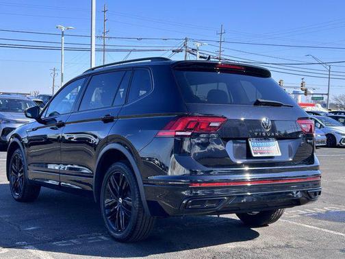 2022 Volkswagen Tiguan 2.0T SE R-Line Black 4MOTION
