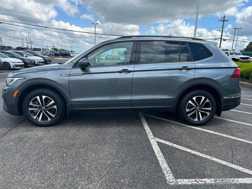 Platinum Gray Metallic 2023 Volkswagen Tiguan 2.0T S