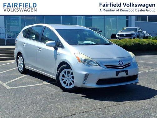 2014 Toyota Prius v Two