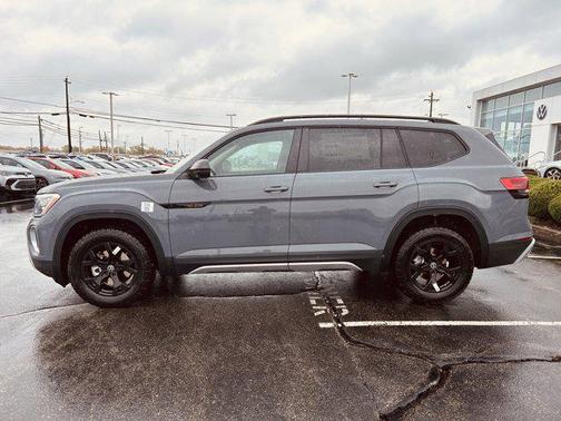 2026 Volkswagen Atlas 2.0T Peak Edition