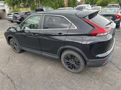2022 Mitsubishi Eclipse Cross LE