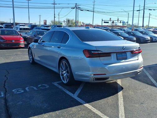 2020 BMW 740 740i