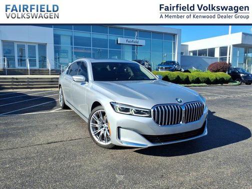 2020 BMW 740 740i