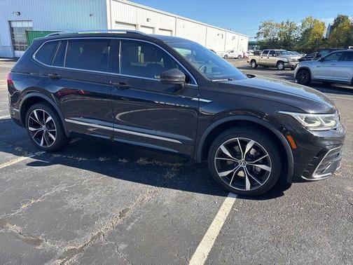 2023 Volkswagen Tiguan 2.0T SEL R-Line 4MOTION