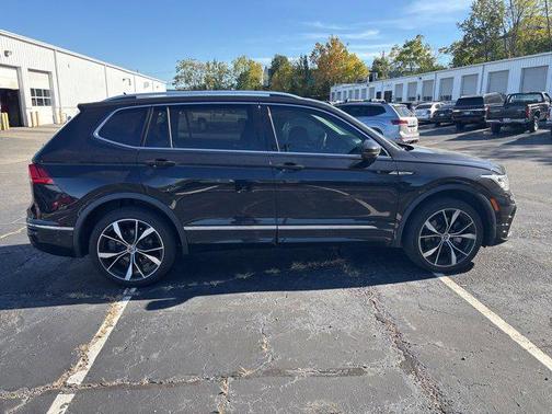 2023 Volkswagen Tiguan 2.0T SEL R-Line 4MOTION