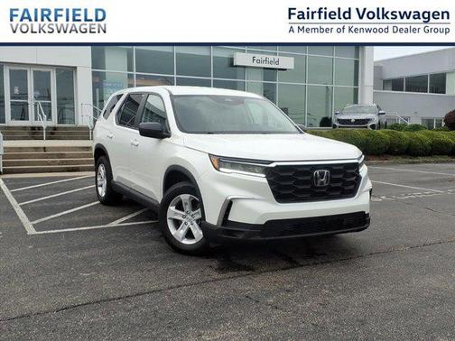 2023 Honda Pilot AWD LX