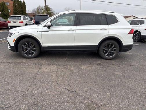 2023 Volkswagen Tiguan 2.0T SE 4MOTION