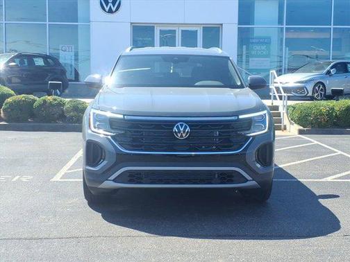 2026 Volkswagen Atlas Cross Sport 2.0T SE w/Technology 4MOTION