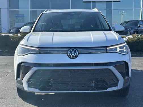 2026 Volkswagen Taos SEL