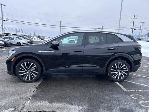 2023 Volkswagen ID.4 Pro S Plus