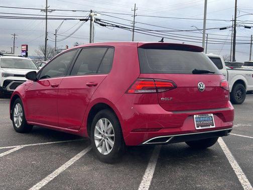 2018 Volkswagen Golf TSI S