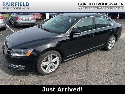 Black Uni 2015 Volkswagen Passat 1.8T Auto SE w/Sunroof & Nav