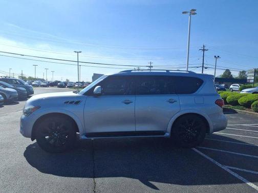 2011 INFINITI QX56 Base