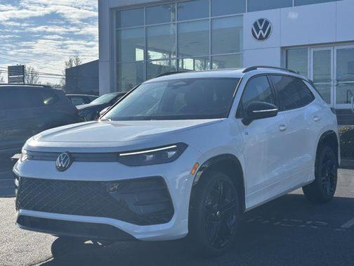 2026 Volkswagen Tiguan 2.0T SE R-Line Black 4MOTION