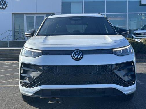 2026 Volkswagen Tiguan 2.0T SE R-Line Black 4MOTION