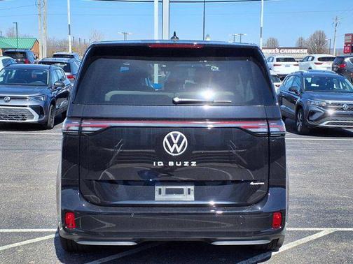2025 Volkswagen ID. Buzz Pro S Plus with 4MOTION