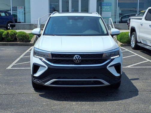 2024 Volkswagen Taos SE