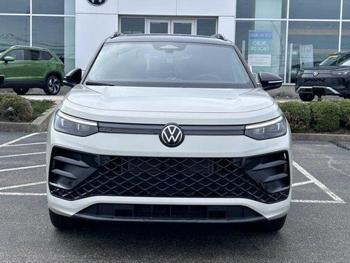 2026 Volkswagen Tiguan 2.0T SE R-Line Black 4MOTION