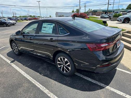 Deep Black Pearl 2026 Volkswagen Jetta 1.4T S