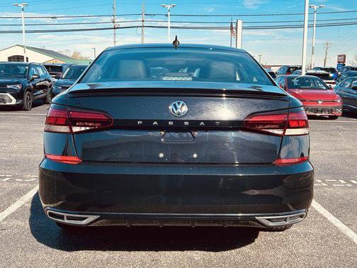 2020 Volkswagen Passat 2.0T R-Line