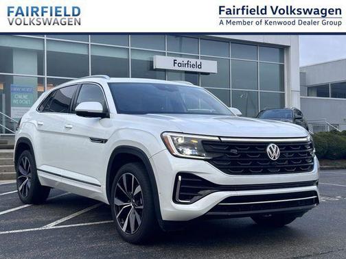 Opal White Pearl 2024 Volkswagen Atlas Cross Sport 2.0T SEL Premium