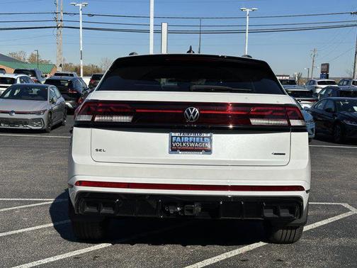 2026 Volkswagen Atlas Cross Sport 2.0T SEL