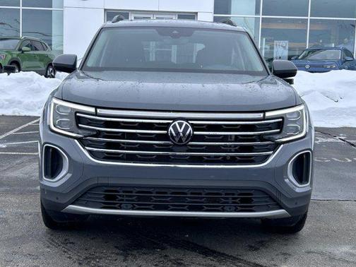 2025 Volkswagen Atlas 2.0T SE w/Technology 4MOTION