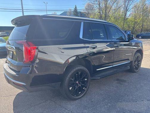 Onyx Black 2022 GMC Yukon SLT