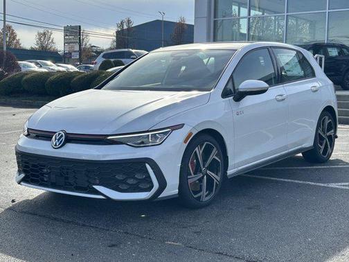 2026 Volkswagen Golf GTI 2.0T SE DSG