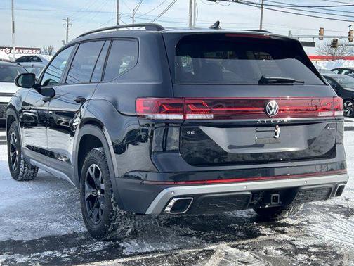 2024 Volkswagen Atlas 2.0T SE w/Technology 4MOTION