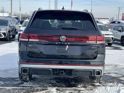 2024 Volkswagen Atlas 2.0T SE w/Technology 4MOTION