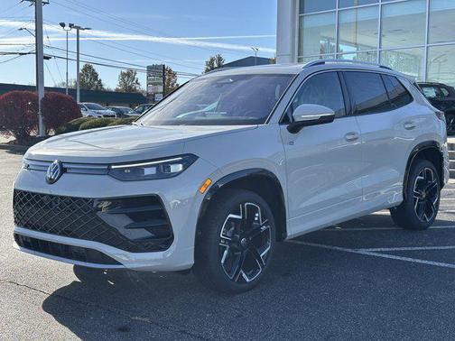 2026 Volkswagen Tiguan 2.0T SEL R-Line 4MOTION