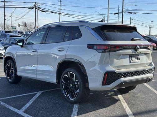 2026 Volkswagen Tiguan 2.0T SEL R-Line 4MOTION