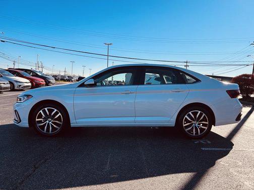 2025 Volkswagen Jetta 1.5T SE