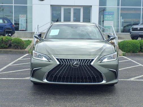 2023 Lexus ES 350 Base