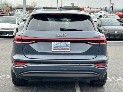 2025 Audi Q6 e-tron Prestige quattro