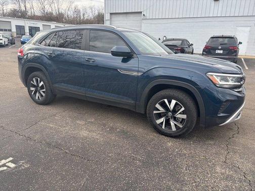 2022 Volkswagen Atlas Cross Sport 2.0T SE