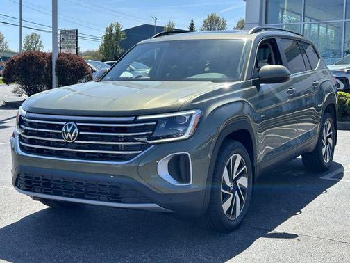 Avocado Green Pearl 2026 Volkswagen Atlas 2.0T SE w/Technology 4MOTION