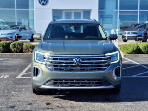 2025 Volkswagen Atlas 2.0T SE w/Technology 4MOTION