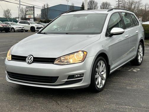 2017 Volkswagen Golf SportWagen TSI SE